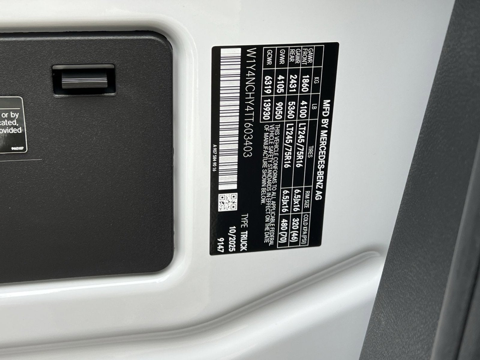 2026 Mercedes-Benz Sprinter 2500 Cargo 170 WB