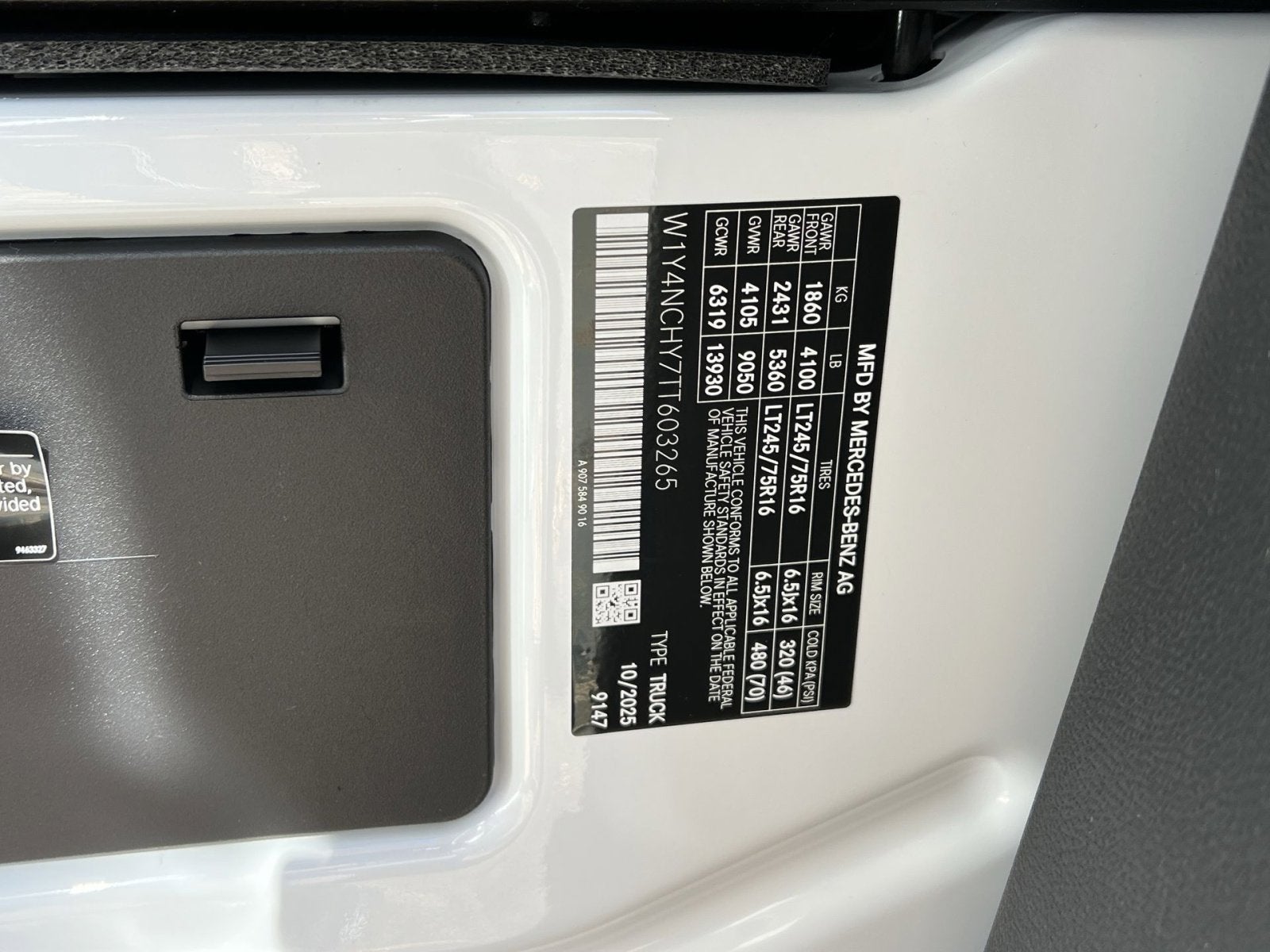 2026 Mercedes-Benz Sprinter 2500 Cargo 170 WB