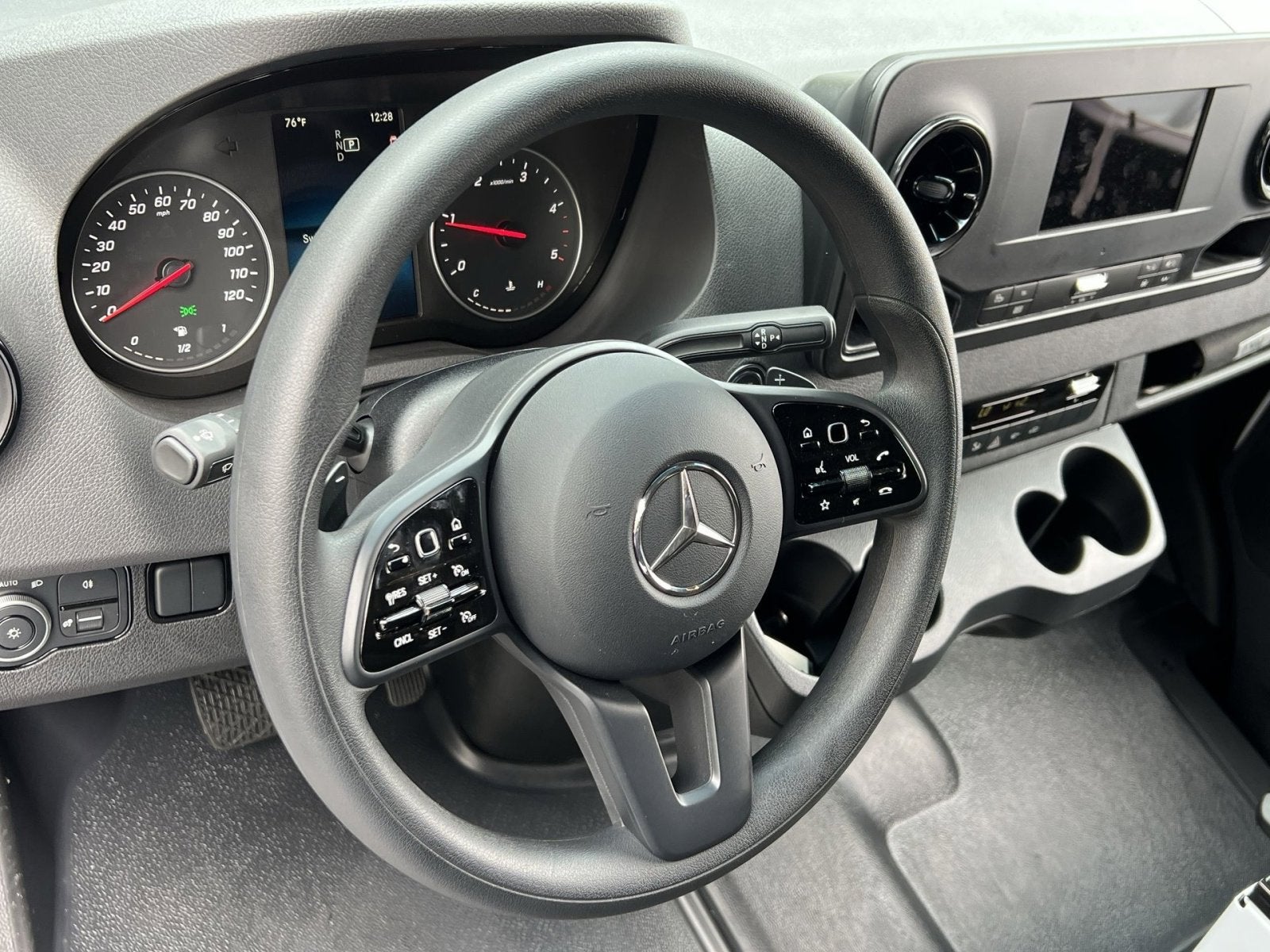 2024 Mercedes-Benz Sprinter 2500 Cargo 170 WB