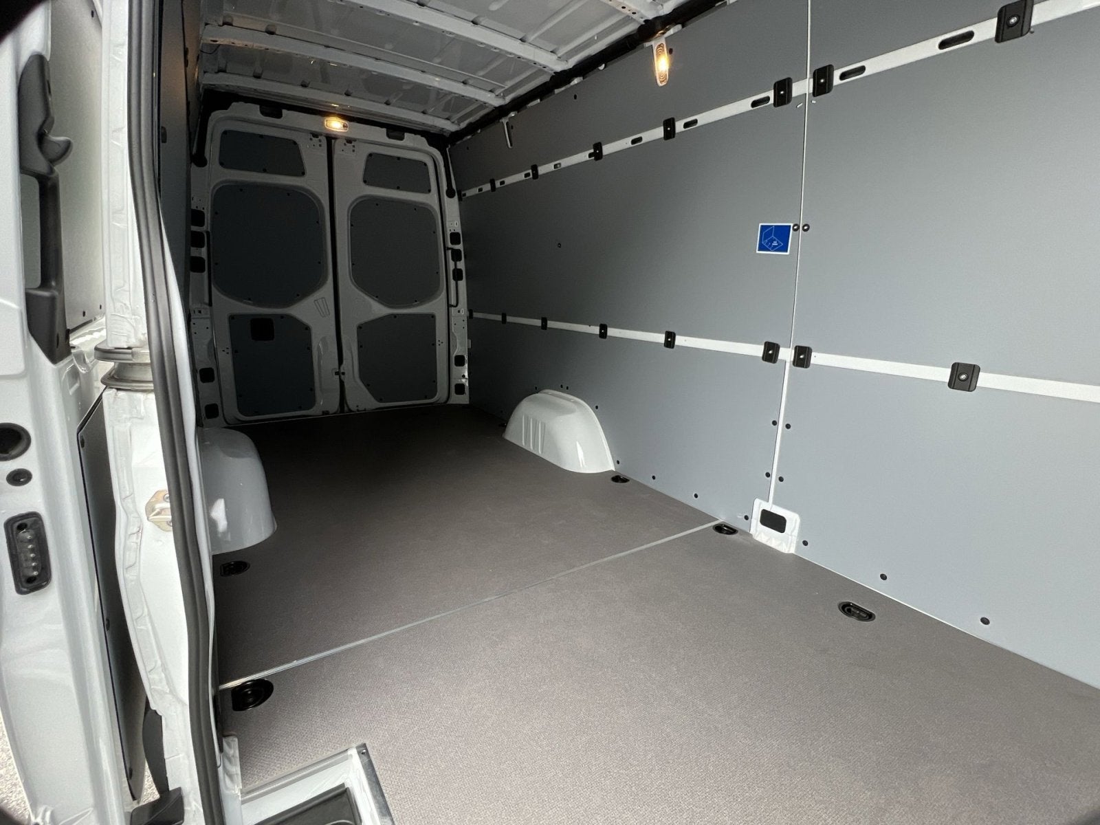 2024 Mercedes-Benz Sprinter 2500 Cargo 170 WB