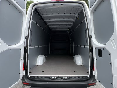 2024 Mercedes-Benz Sprinter 2500 Cargo 170 WB