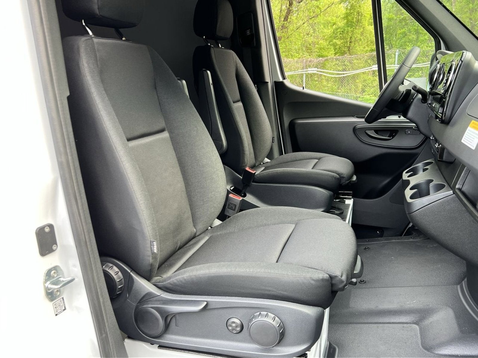 2025 Mercedes-Benz Sprinter 2500 Cargo 170 WB