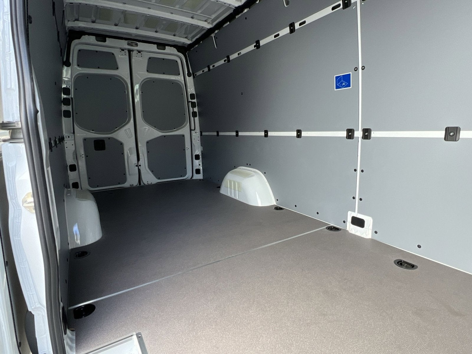 2026 Mercedes-Benz Sprinter 2500 Cargo 170 WB
