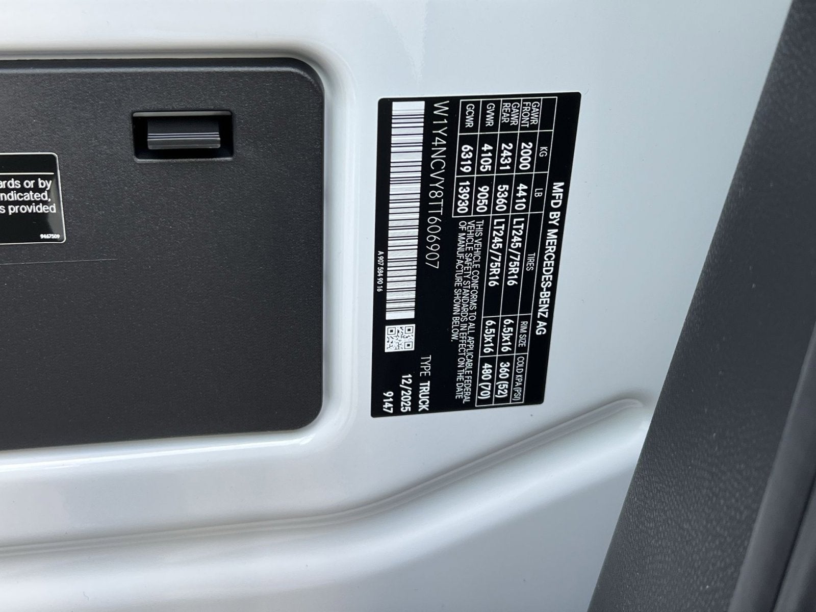 2026 Mercedes-Benz Sprinter 2500 Cargo 170 WB