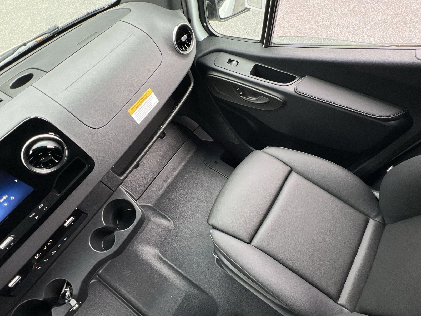 2026 Mercedes-Benz Sprinter 2500 Cargo 170 WB