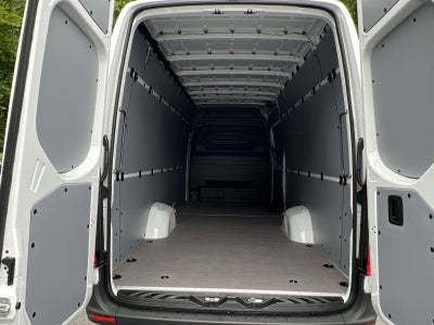 2026 Mercedes-Benz Sprinter 2500 Cargo 170 WB