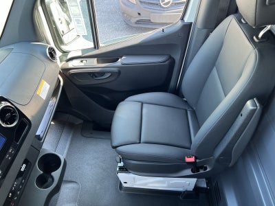 2026 Mercedes-Benz Sprinter 2500 Cargo 170 WB