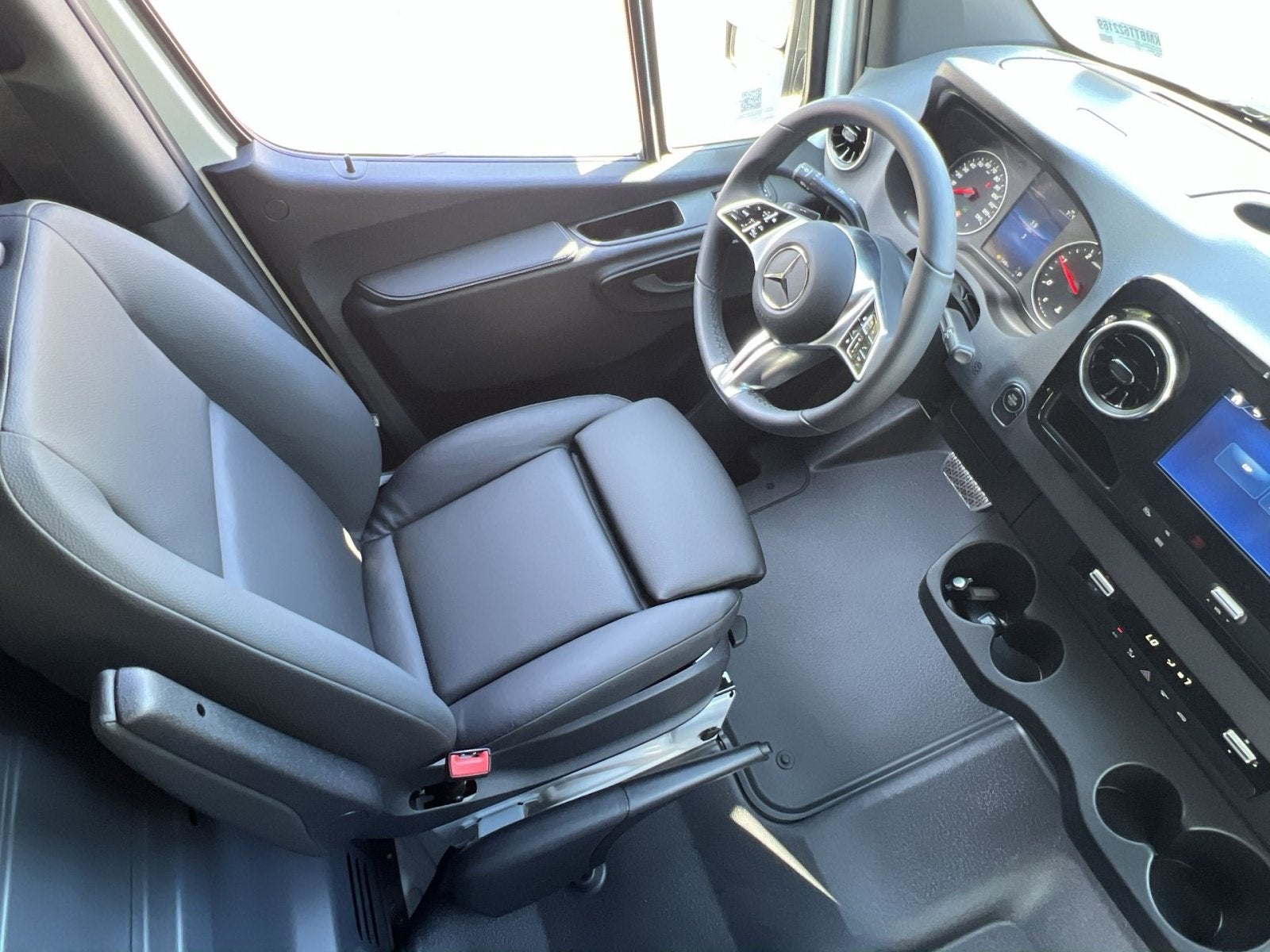 2026 Mercedes-Benz Sprinter 2500 Cargo 170 WB