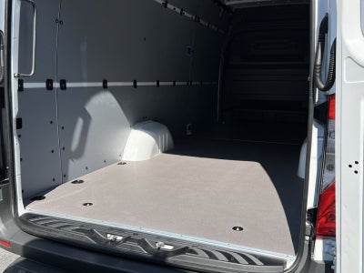 2026 Mercedes-Benz Sprinter 2500 Cargo 170 WB