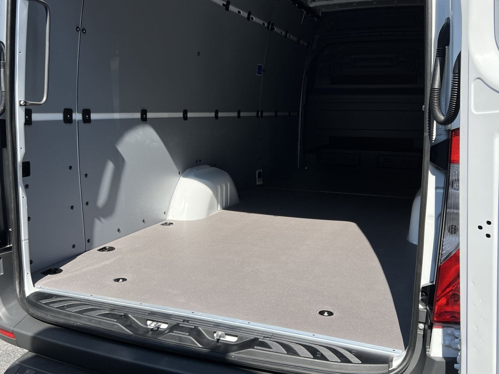 2026 Mercedes-Benz Sprinter 2500 Cargo 170 WB