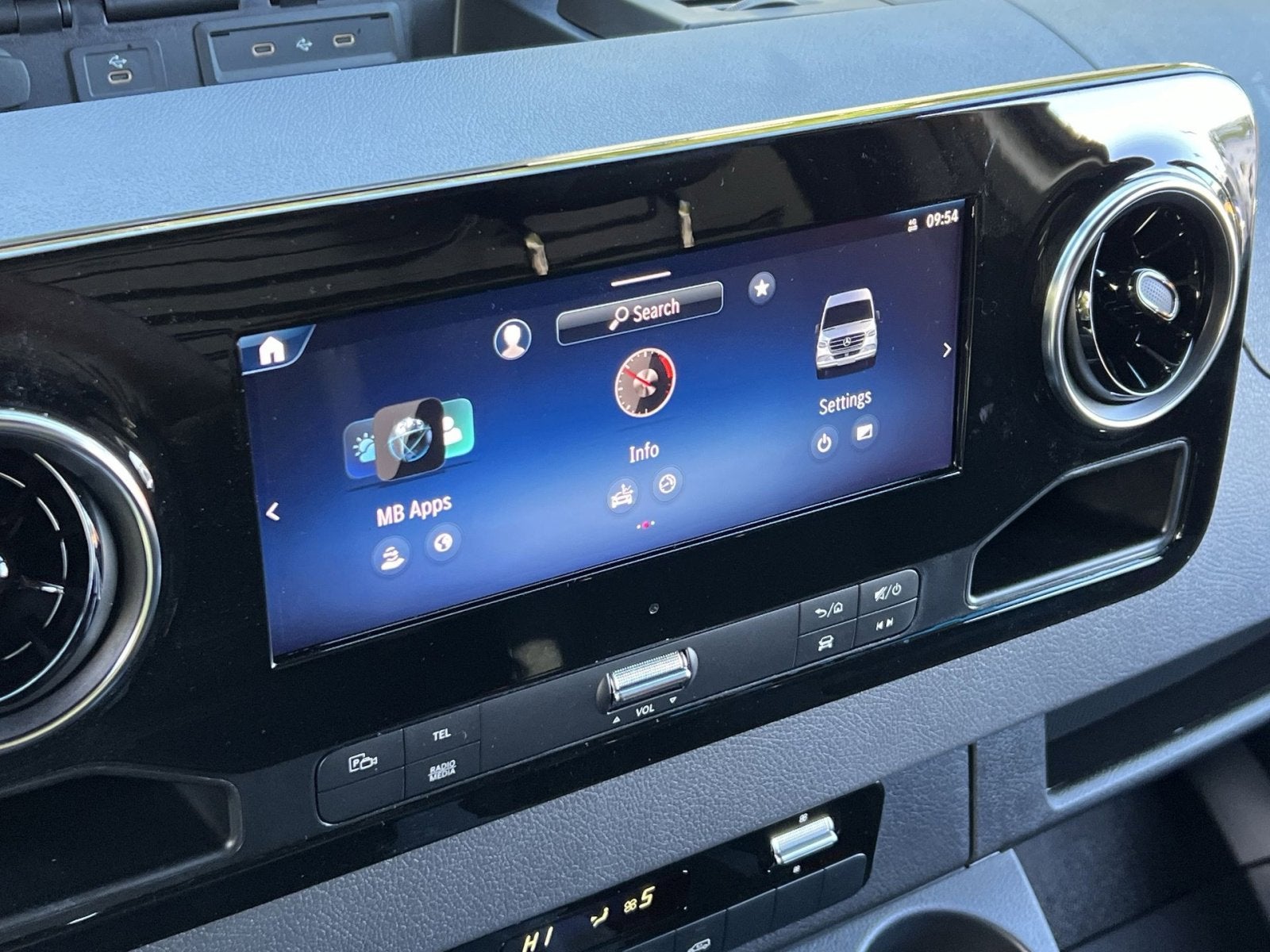 2026 Mercedes-Benz Sprinter 3500 3500 High Roof I4 Diesel HO 170" RWD