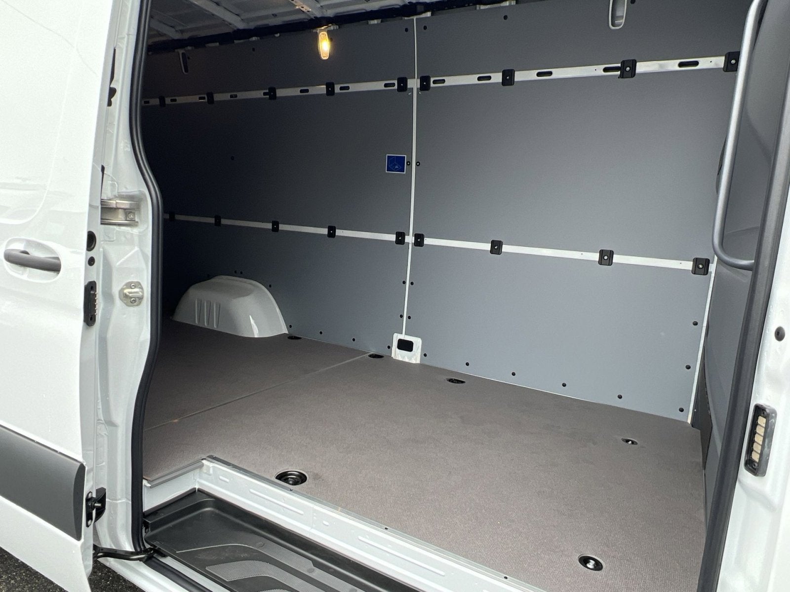 2026 Mercedes-Benz Sprinter 3500 Cargo 170 WB