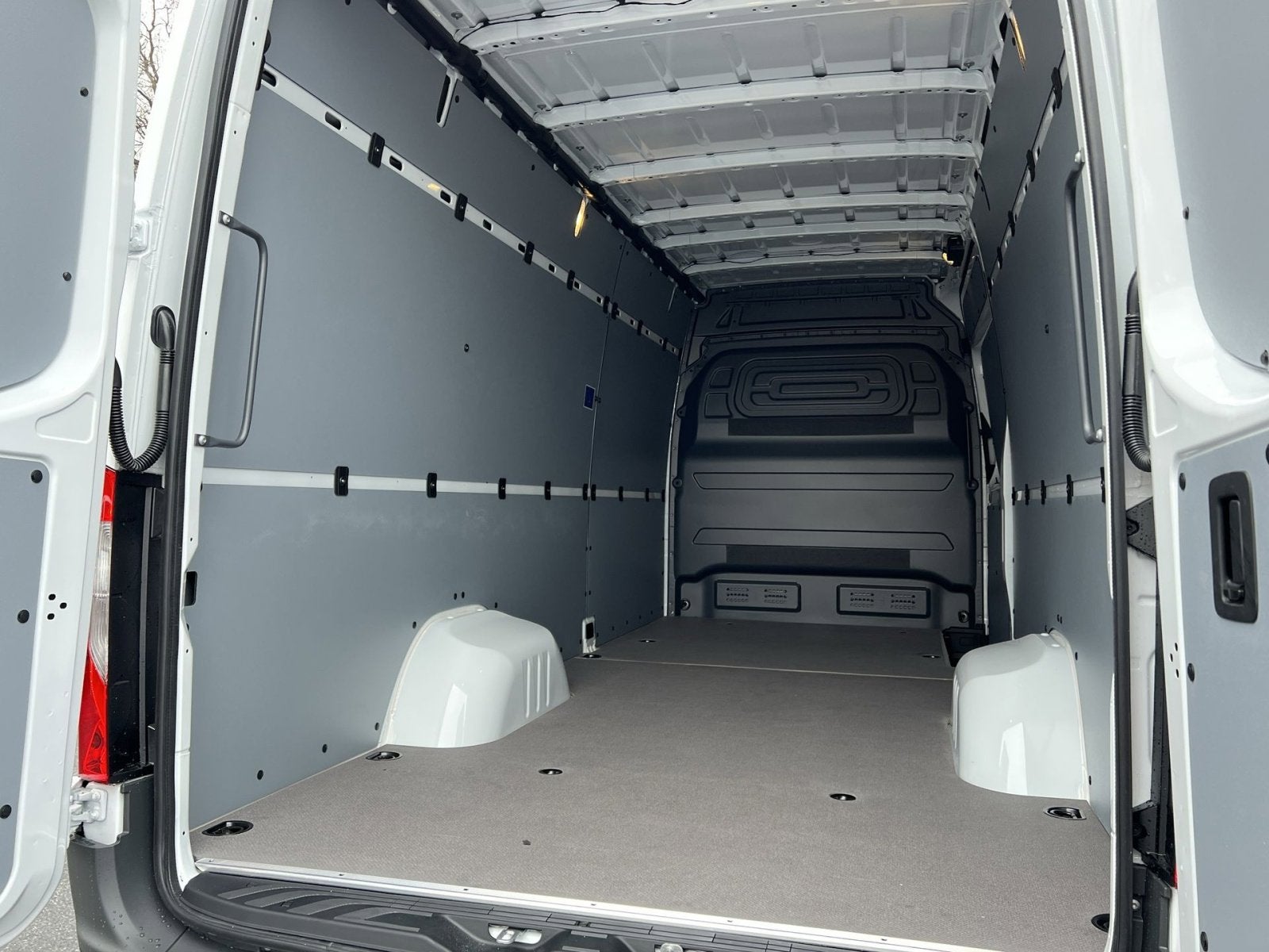 2026 Mercedes-Benz Sprinter 3500 Cargo 170 WB