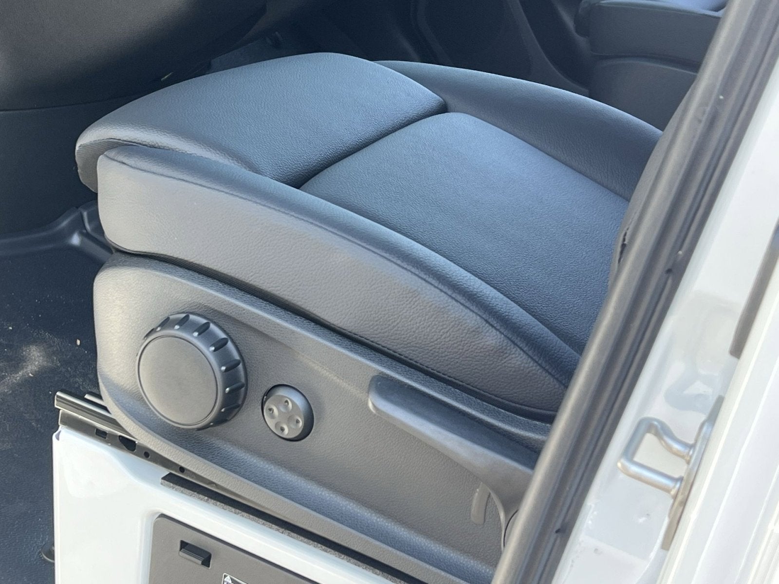 2026 Mercedes-Benz Sprinter 3500 Cargo 170 WB