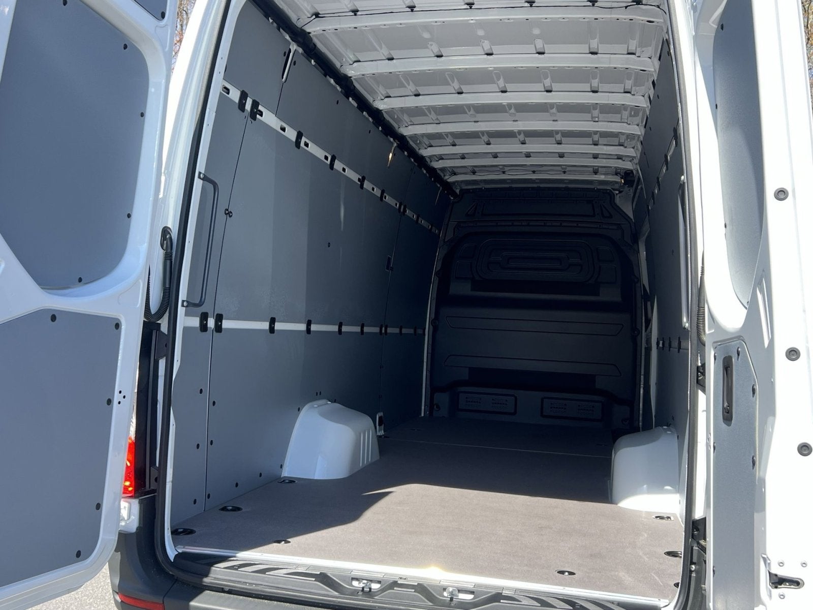 2026 Mercedes-Benz Sprinter 3500 Cargo 170 WB