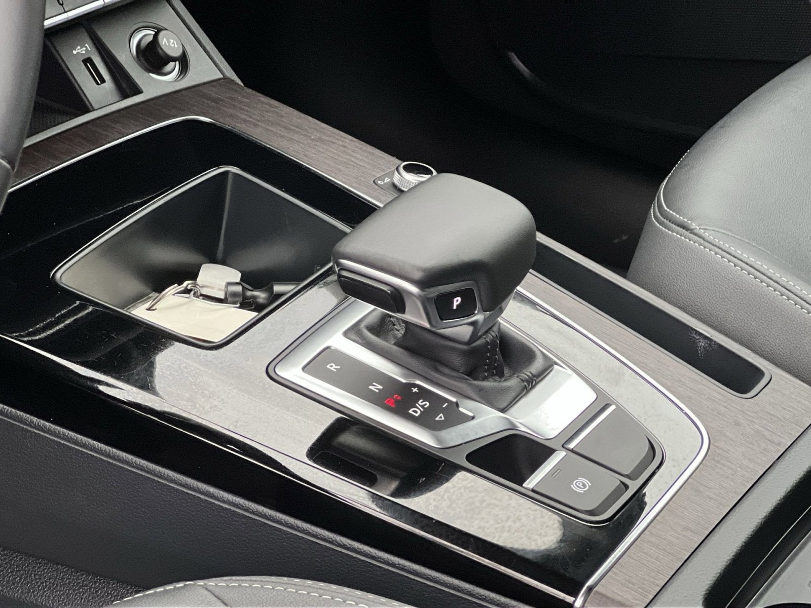 2023 Audi Q5 40 Premium