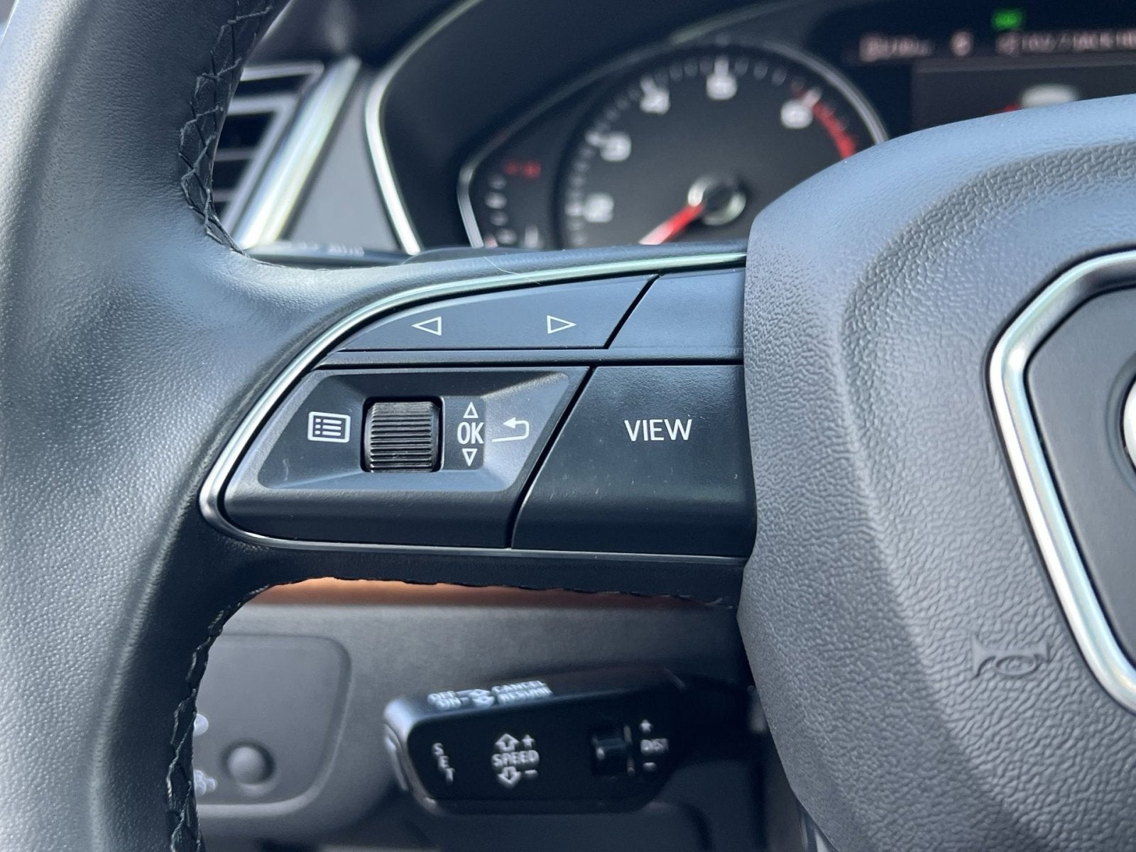 2023 Audi Q5 40 Premium