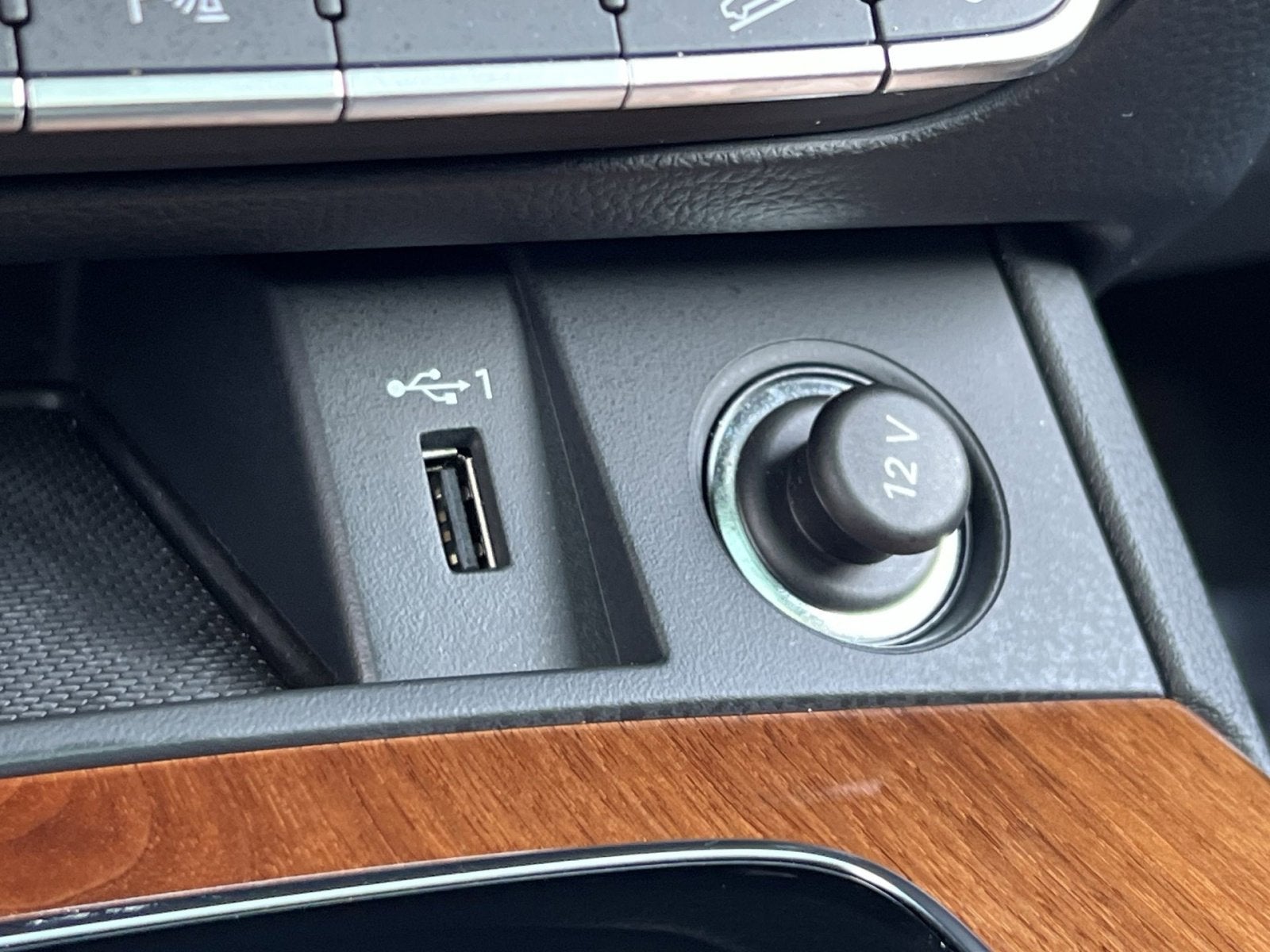 2023 Audi Q5 40 Premium