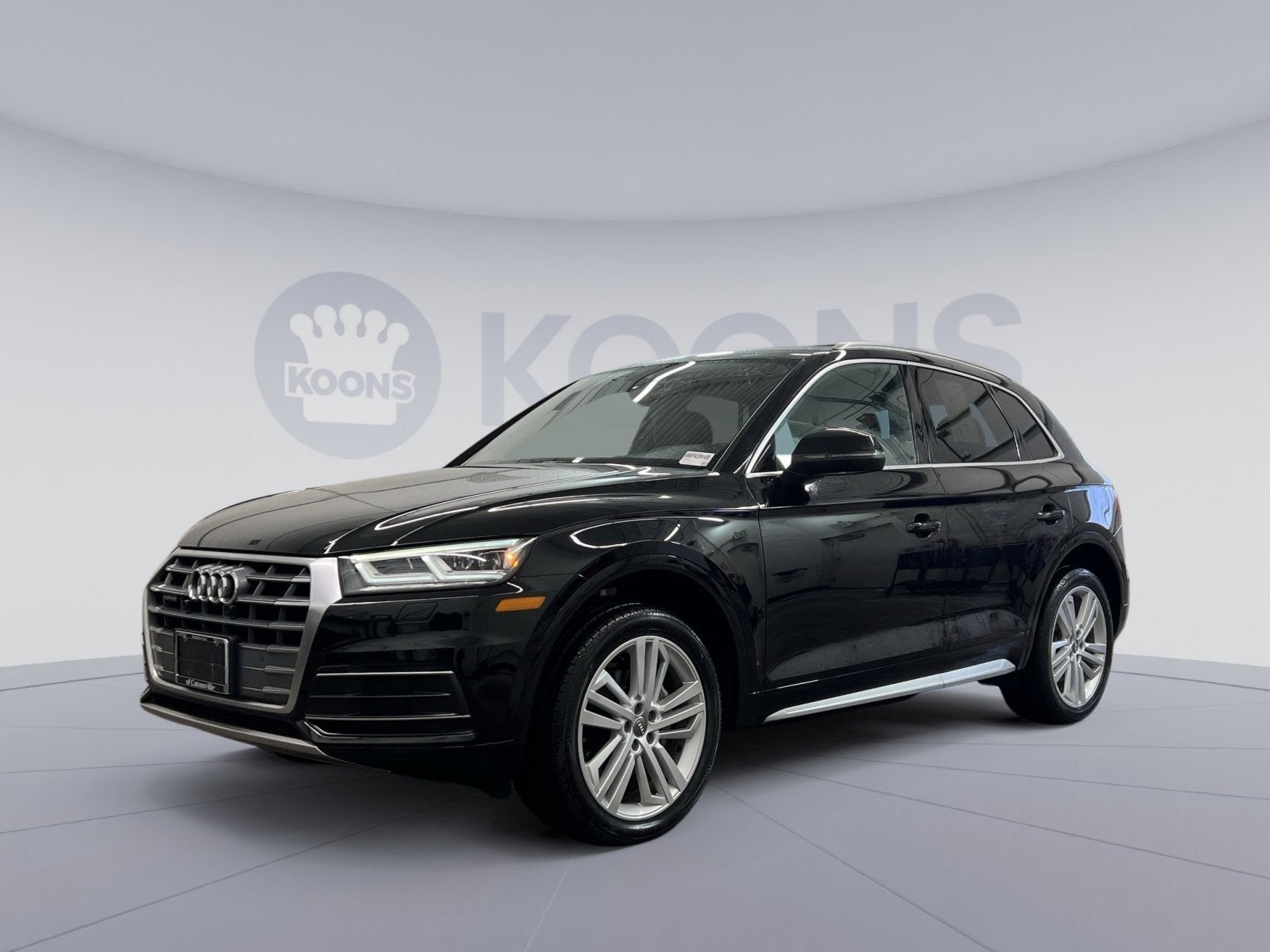 2019 Audi Q5 2.0T quattro S tronic Premium Plus's photo