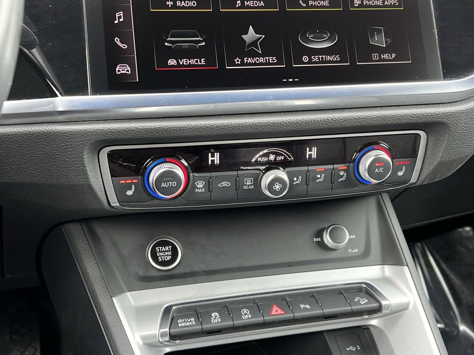 2023 Audi Q3 Premium