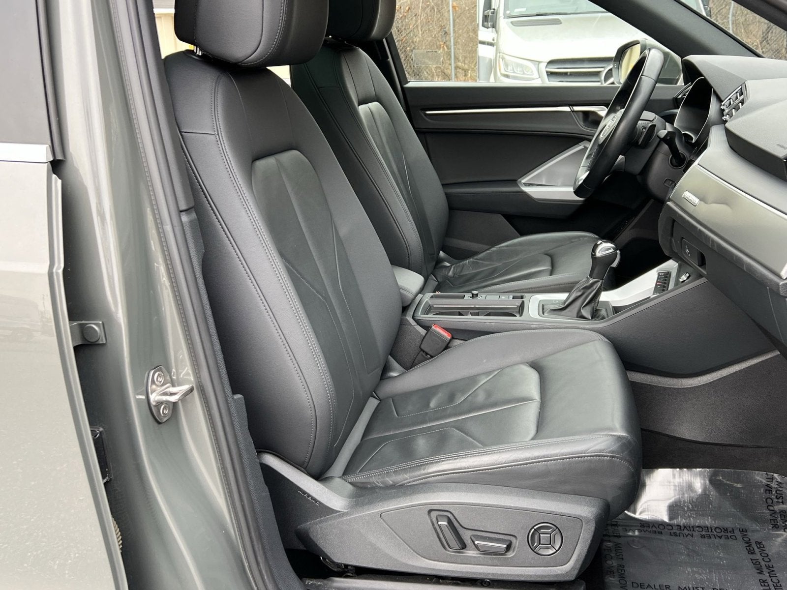 2023 Audi Q3 Premium