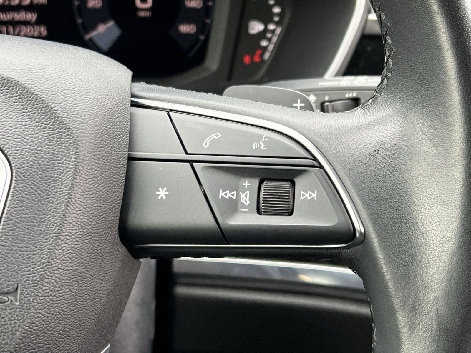 2023 Audi Q3 Premium