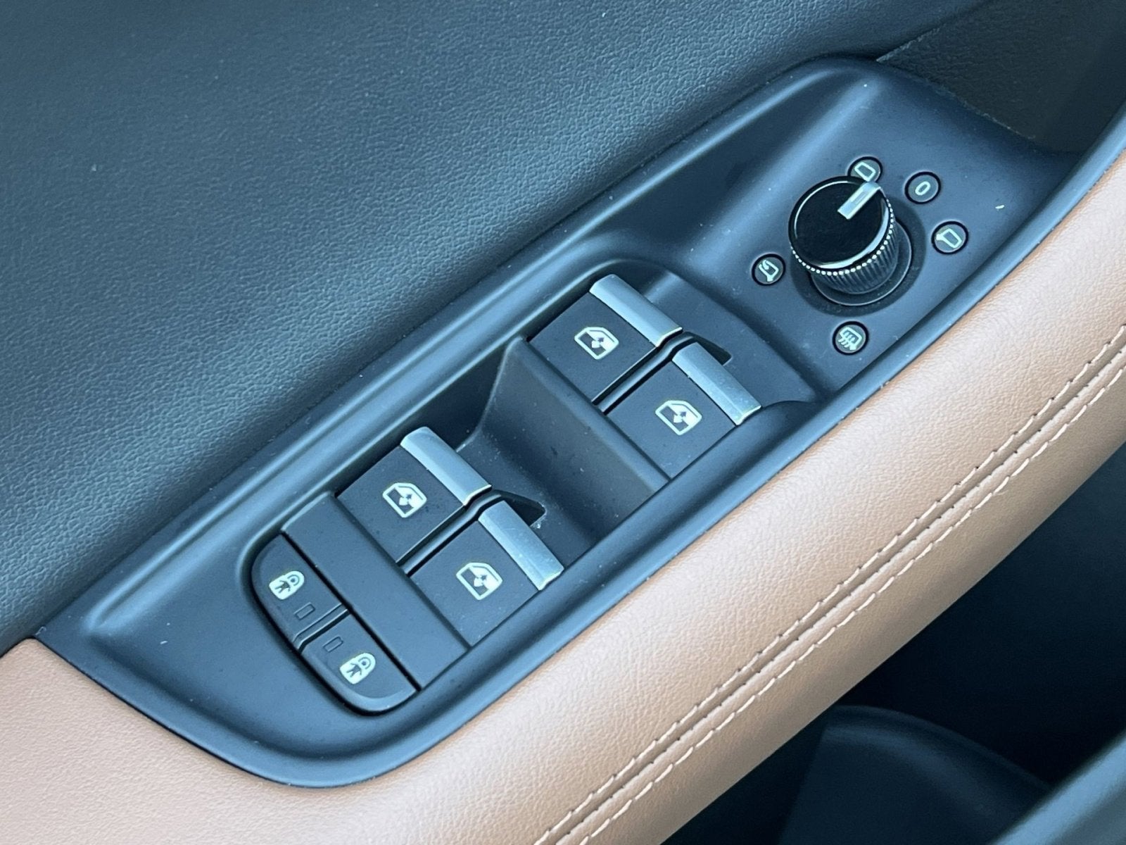 2023 Audi Q8 55 Premium Plus