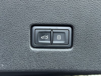 2023 Audi Q8 55 Premium Plus