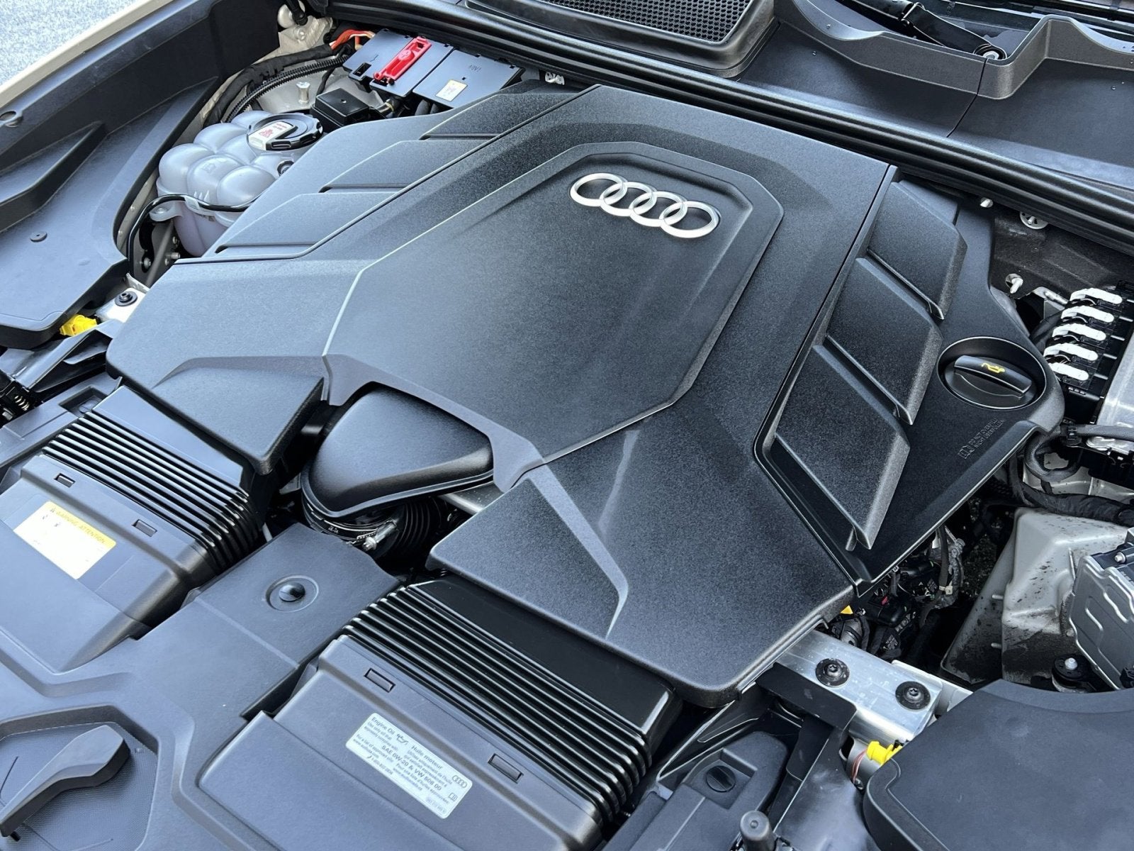 2023 Audi Q8 55 Premium Plus