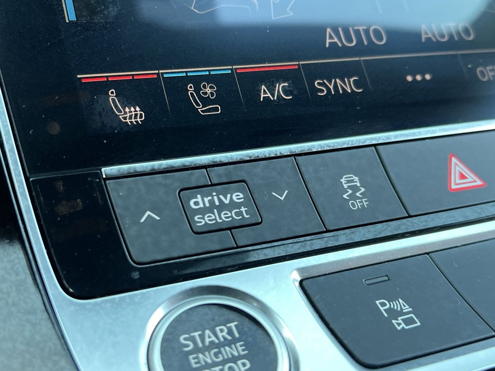 2023 Audi Q8 55 Premium Plus