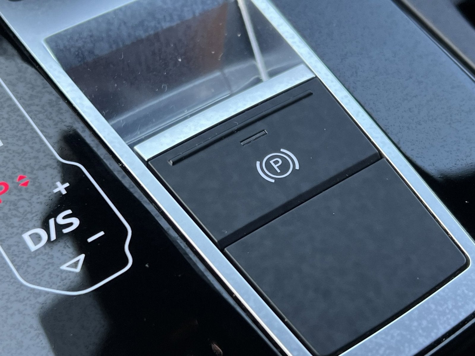 2023 Audi Q8 55 Premium Plus