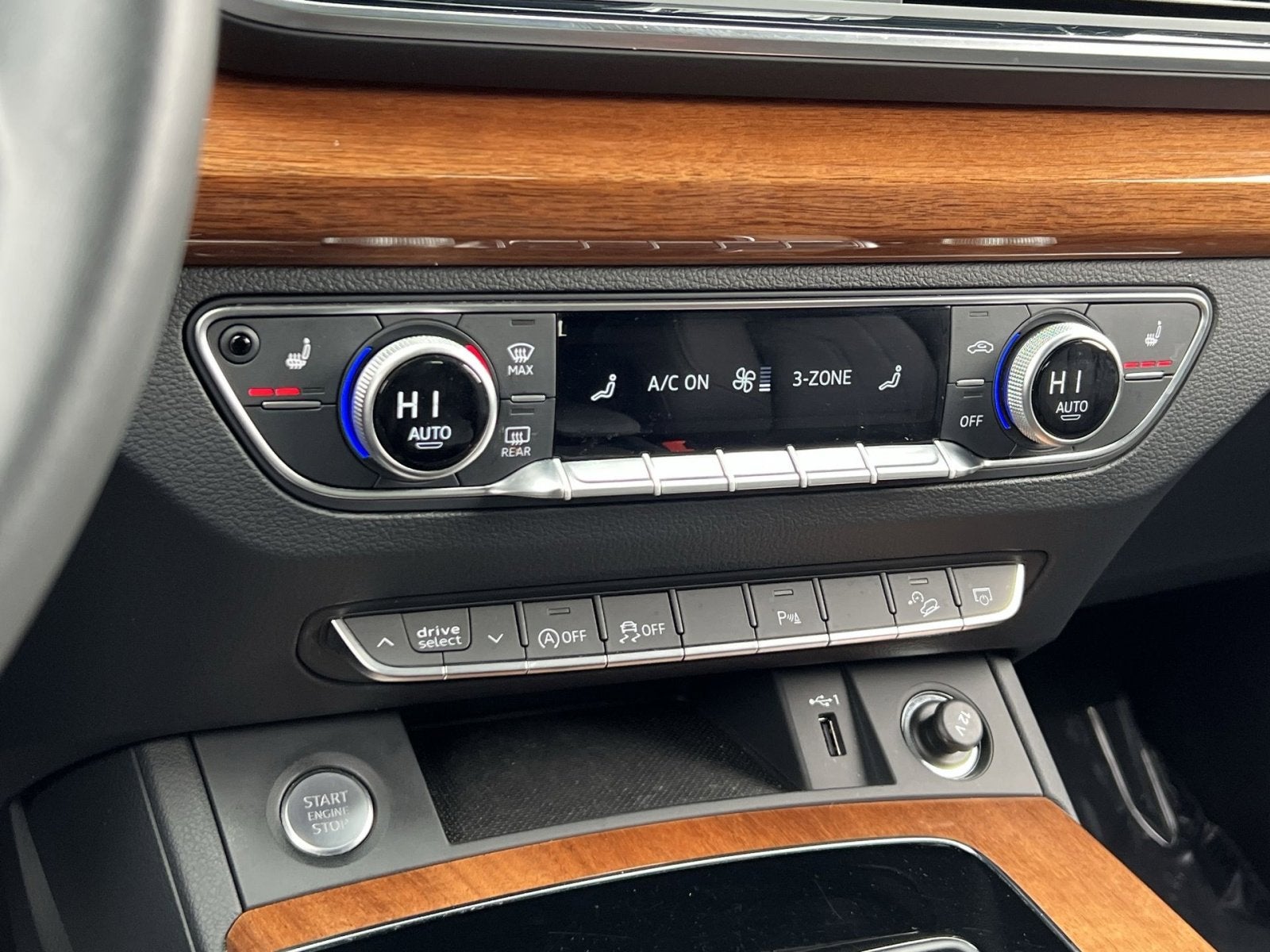 2023 Audi Q5 45 S line Premium