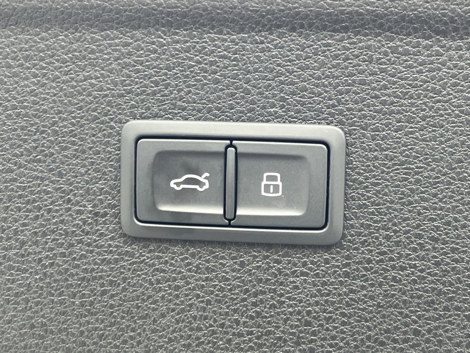 2023 Audi Q5 45 S line Premium