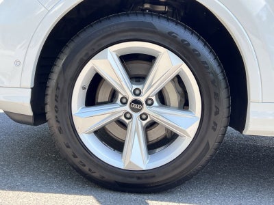 2024 Audi Q7 45 Premium Plus