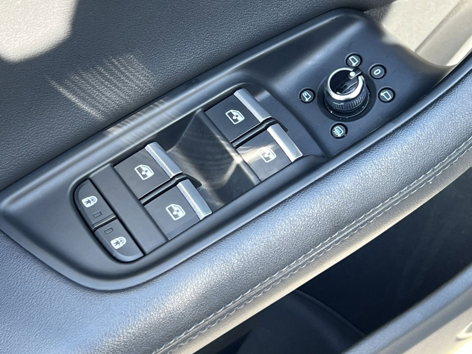 2024 Audi Q7 45 Premium Plus