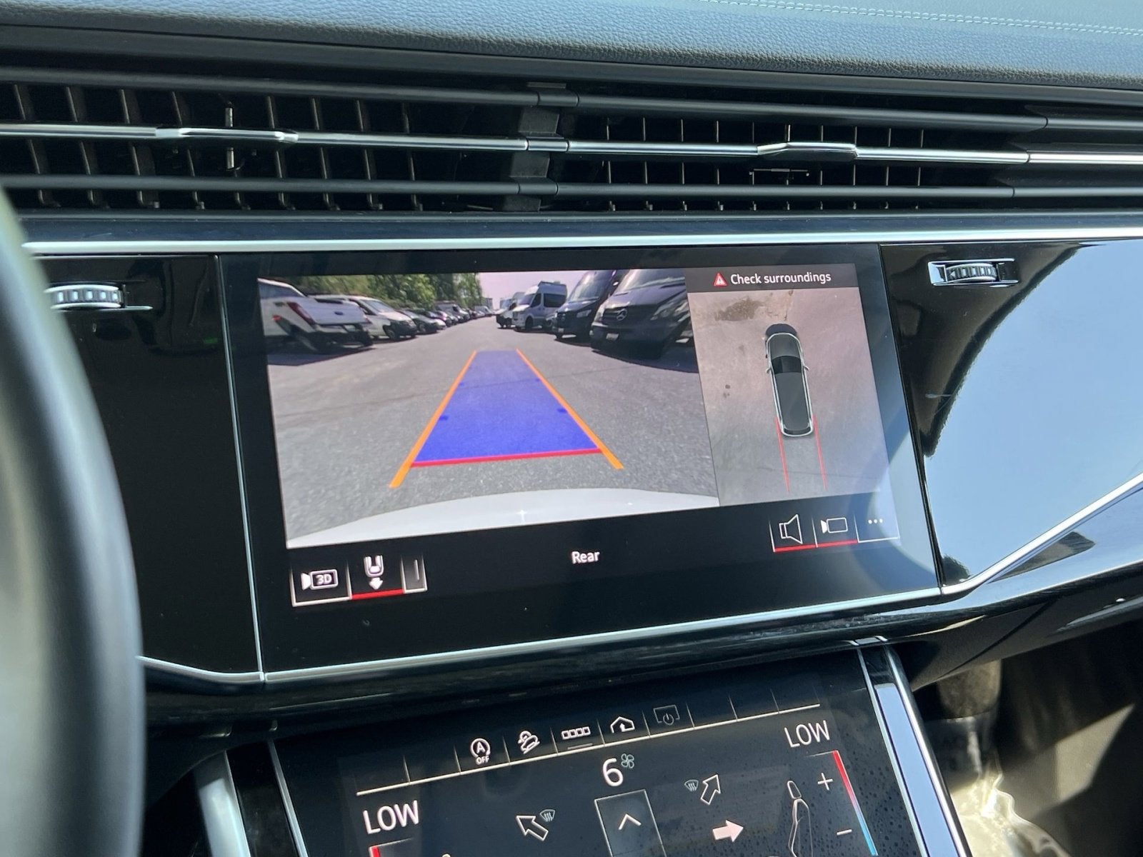 2024 Audi Q7 45 Premium Plus