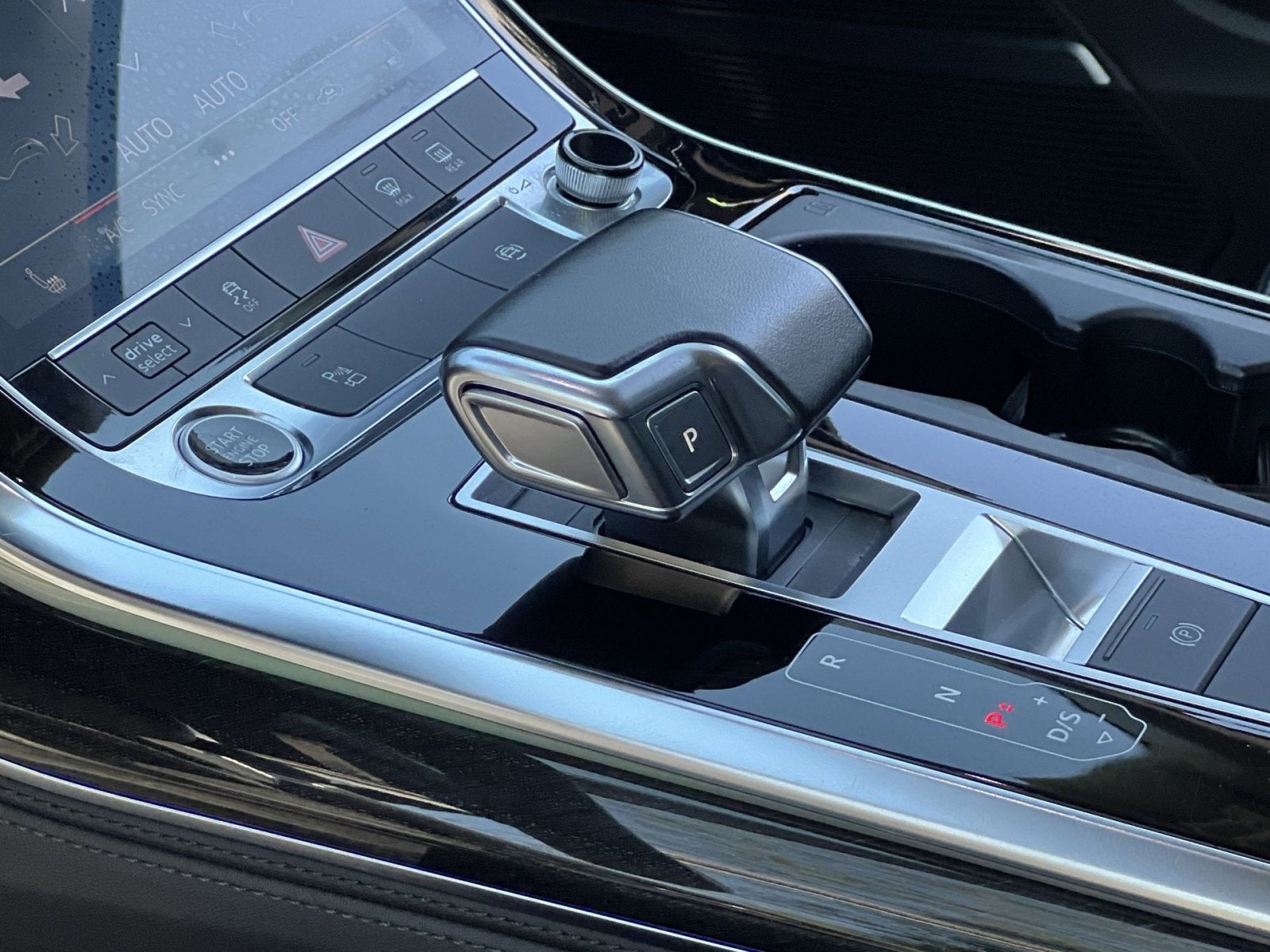 2024 Audi Q7 45 Premium Plus