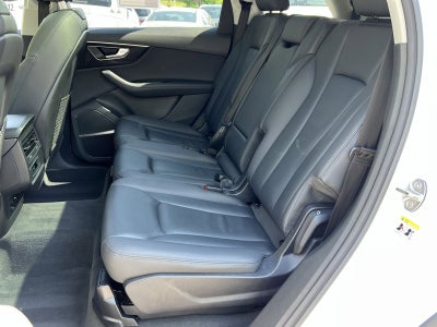 2024 Audi Q7 45 Premium Plus