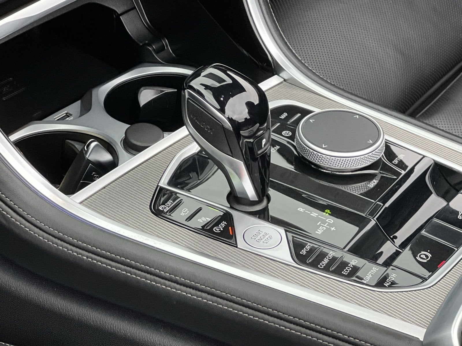 2025 BMW 8 Series 840i