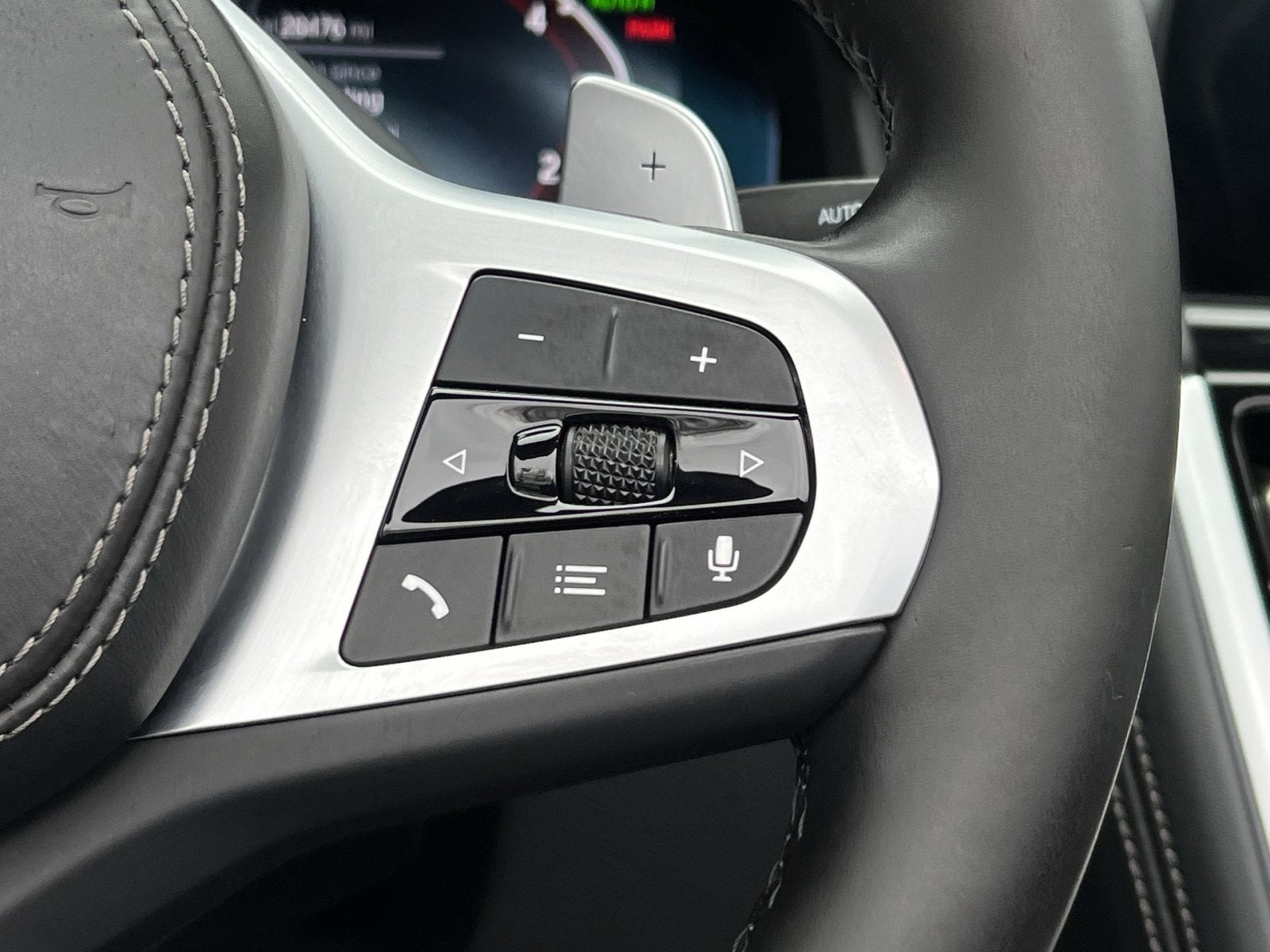 2025 BMW 8 Series 840i