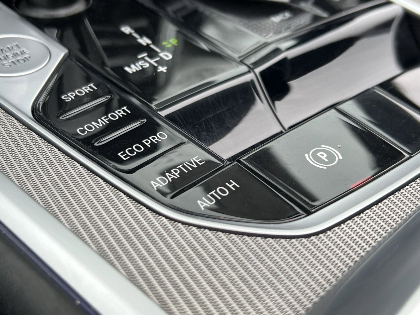 2025 BMW 8 Series 840i