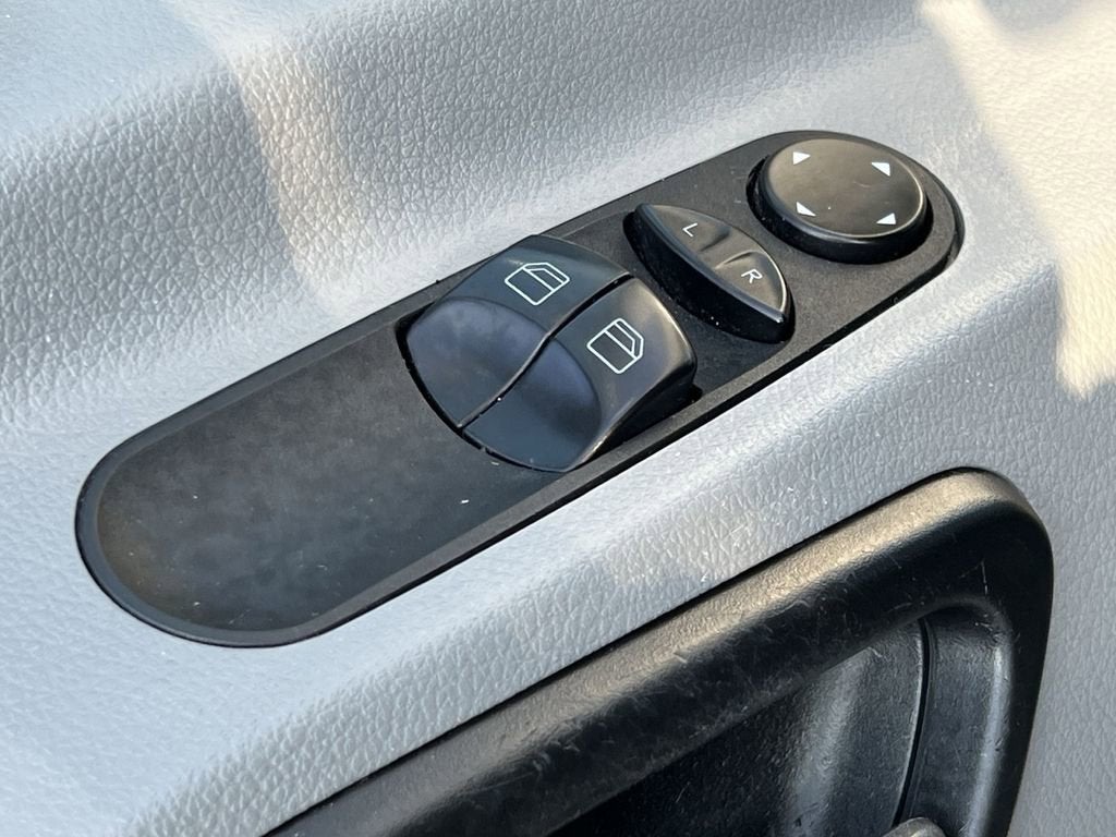 2017 Mercedes-Benz Sprinter 2500 Cargo 170 WB