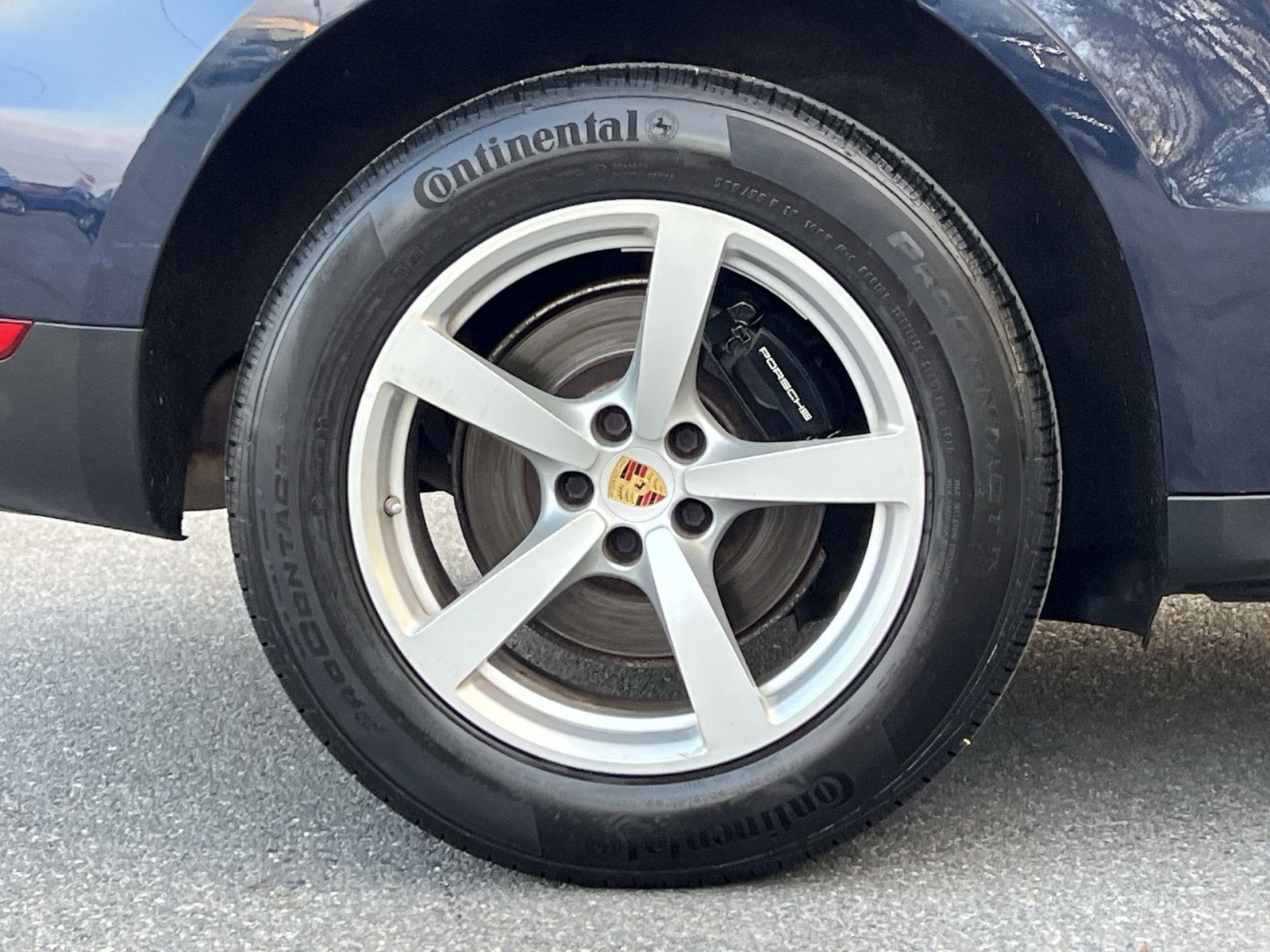 2021 Porsche Macan Base