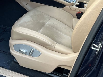 2021 Porsche Macan Base