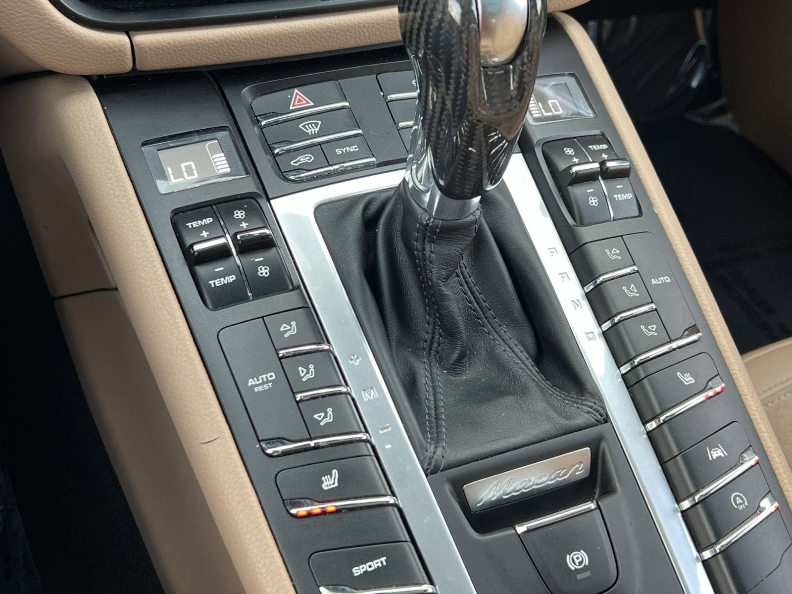 2021 Porsche Macan Base