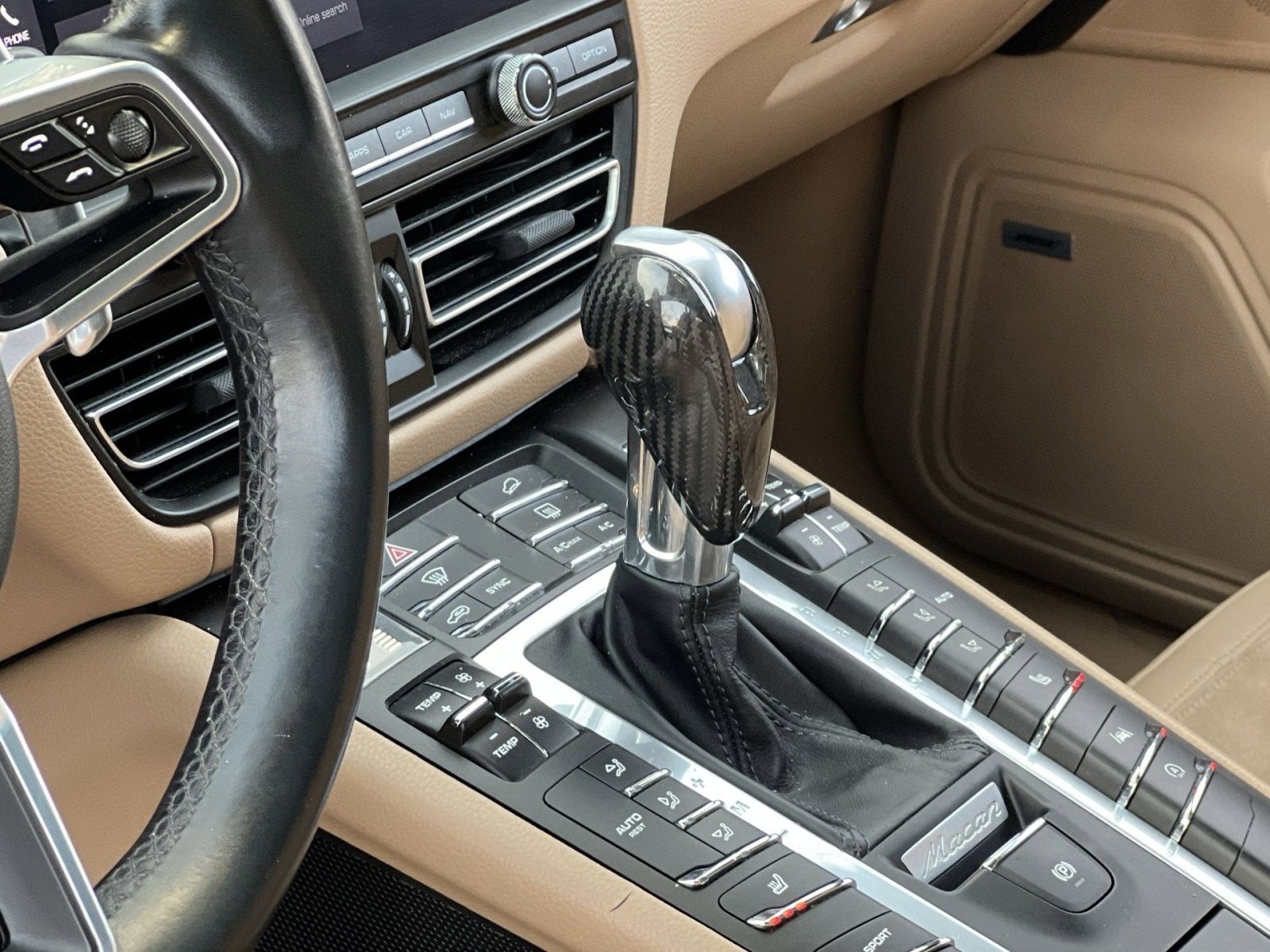 2021 Porsche Macan Base